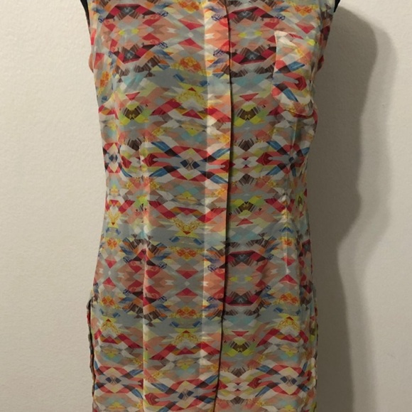 CAbi Sheer Button Down Cami👚 - Picture 2 of 3